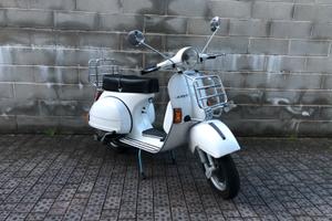Vespa PX125 E