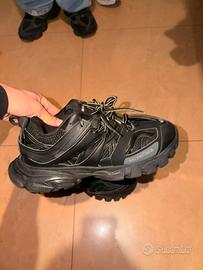 Balenciaga Track nere 44