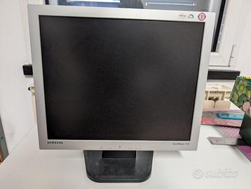 Monitor Samsung SyncMaster 710v Non Funzionante