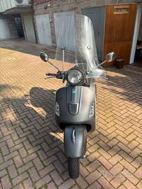 Piaggio Vespa gts 300 super sport