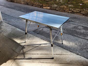 Tavolino pieghevole (campeggio e simili)
