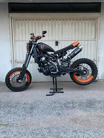 Moto ktm supermotorcycle