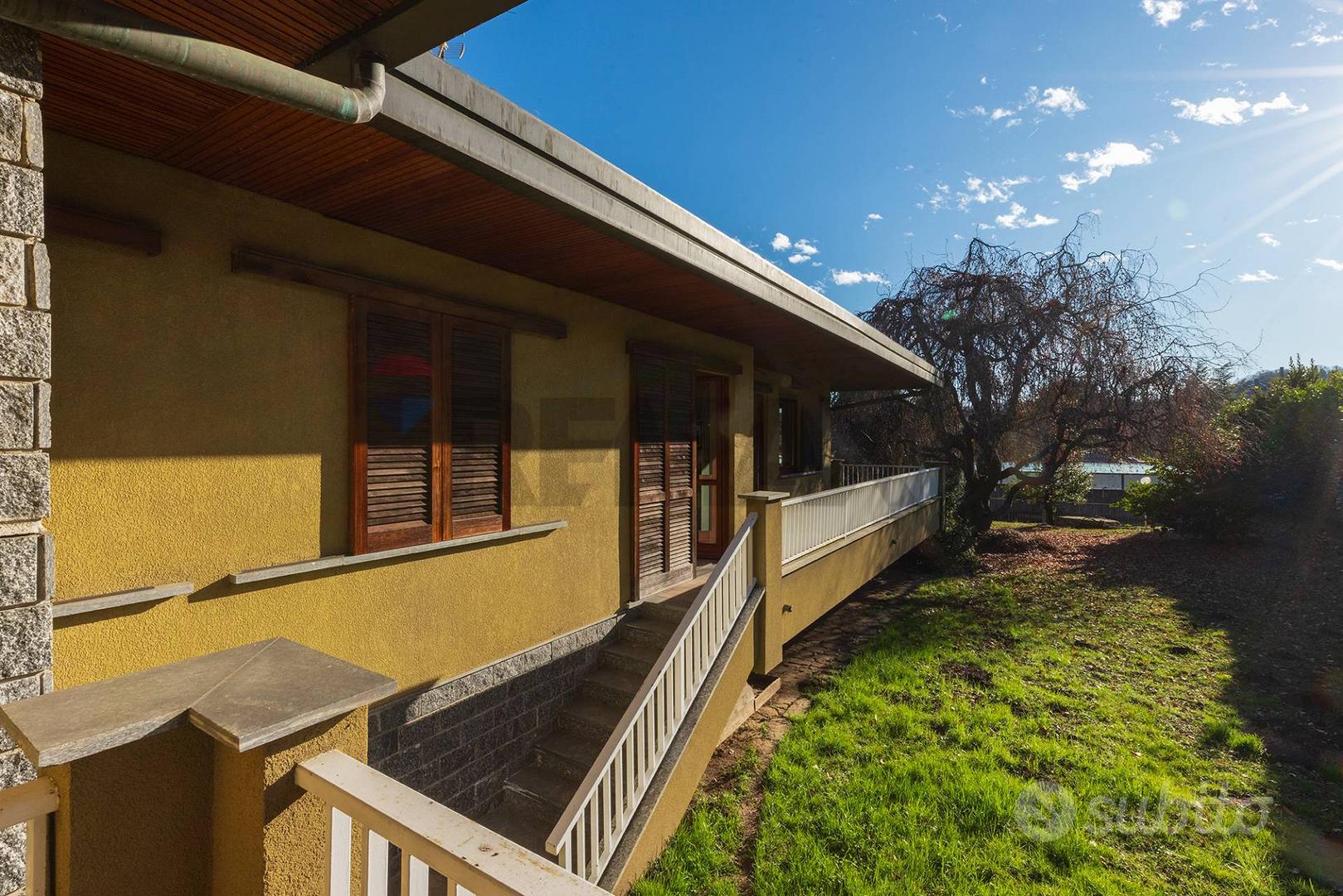 Villa o villino - Buguggiate - Vista 3
