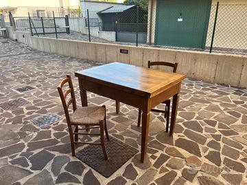 Tavolo estendibile in legno pregiato