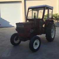 Trattore agricolo