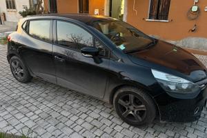 Renault clio IV 1.5 dci neopatentati