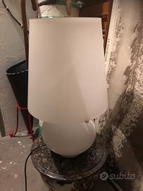 Lampada da tavolo desaing fontana