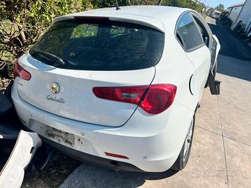 Alfaromeo giulietta ricambi
