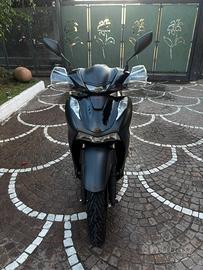 sh 125