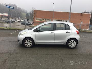 Toyota Yaris 1.0 5 porte Sol GPL