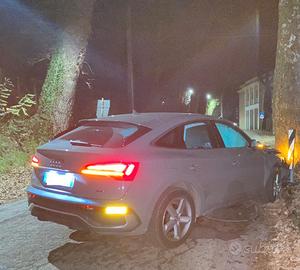 Audi Q5 anno 2021 - sinistrata