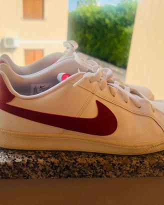 Scarpa nike taglia 46