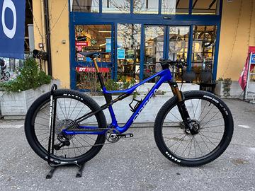 mtb ORBEA OIZ M-TEAM FACTORY 2026 tg L BLUE COBALT