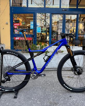 mtb ORBEA OIZ M-TEAM FACTORY 2026 tg L BLUE COBALT
