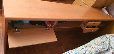 mensola ripiano per camera da letto.