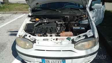 Fiat Palio Weekend 1600 16V anno 2001  benz/gpl