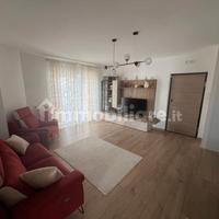 Trilocale parzialm. Arredato-Box doppio- Coperchia