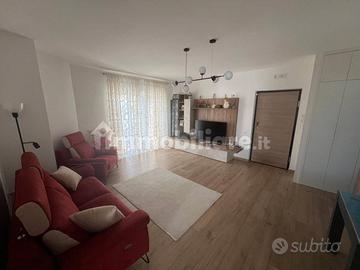 Trilocale parzialm. Arredato-Box doppio- Coperchia