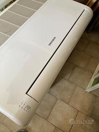 Condizionatore Split a Soffitto Samsung 18000 BTU 