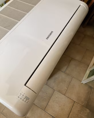 Condizionatore Split a Soffitto Samsung 18000 BTU 