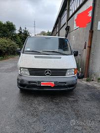 Mercedes Vito furgone 