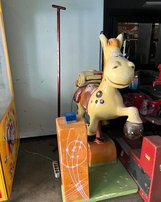 Cavallino a gettoni vintage