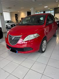 Lancia Ypsilon 1.2 69 CV 5 porte S&S Platinum