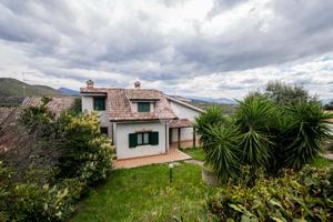 PORZIONE DI BIFAMILIARE A SANT'ANGELO ROMANO