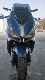 Kymco 400s