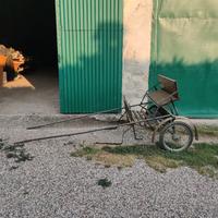 Calesse in ferro e legno funzionante