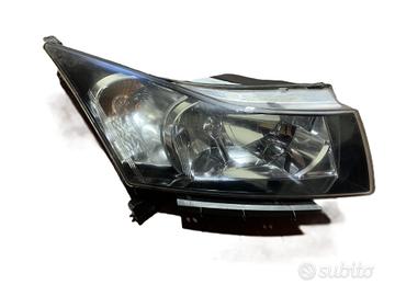FARO ANTERIORE DESTRO CHEVROLET Cruze Berlina (09>