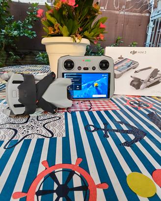 Dji mini 3 radiocomando Dji RC 2 batterie 