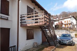 Bifamiliare indipendente con giardino e garage