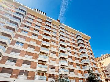 Ampio 6 vani con box auto - viale croce rossa