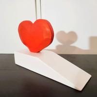 Fermaporta a cuneo shabby in legno dipinto a mano.