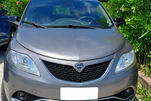 Lancia Ypsilon – anno 2016 – alimentazione metano