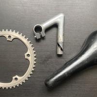 NJS: sella bici Five Gold, Corona Dura Ace 49t