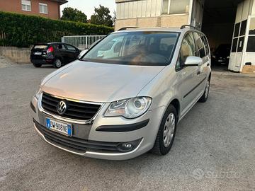 Volkswagen Touran 2.0 Ecofuel 7 Posti