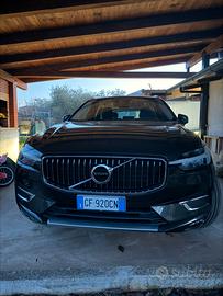 Volvo xc 60 B5 235 cv, perfette condizioni.