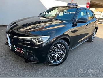 Alfa Romeo Stelvio 2.2 Turbodiesel 160 CV AT8 RWD 