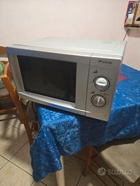 Forno microonde SEKOM