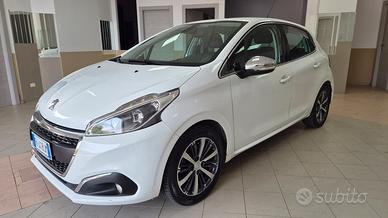 Peugeot 208 BlueHDi 75 5 porte Allure