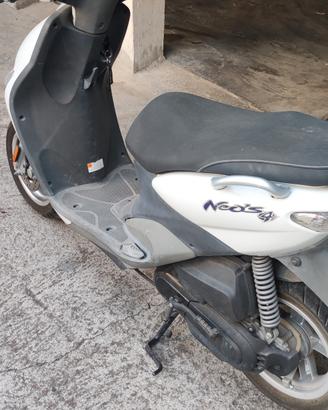 scooter Yamaha 50 neos 