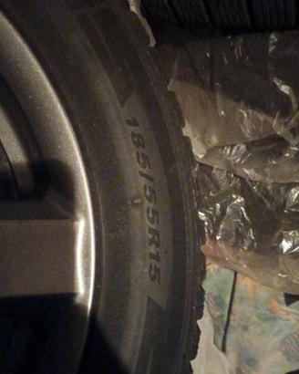 Gomme e cerchi in lega 