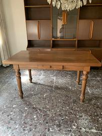 Tavolo in legno massiccio tulipier