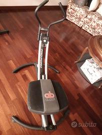 Attrezzo ginnico per addominali 