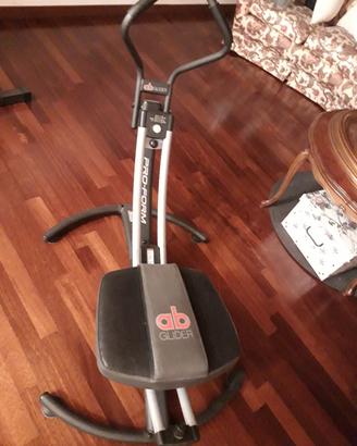 Attrezzo ginnico per addominali 