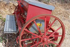 Seminatrice feraboli