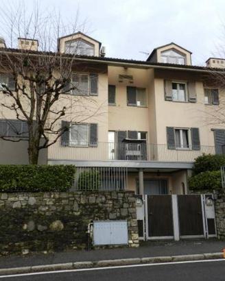 Immobile in asta di 449 m² con più di 5 locali e b