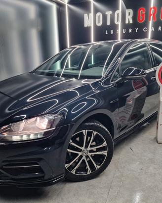 Volkswagen Golf 1.6 TDI 115 CV 5p. R line
